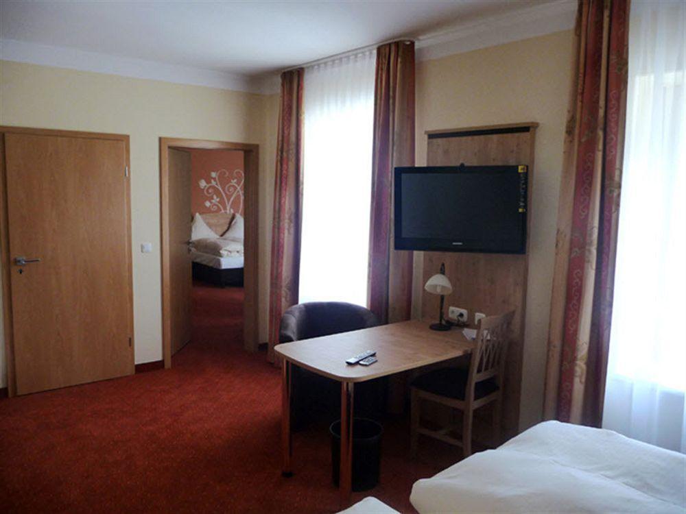 Hotel Gasthof Fellner Furth im Wald Ngoại thất bức ảnh